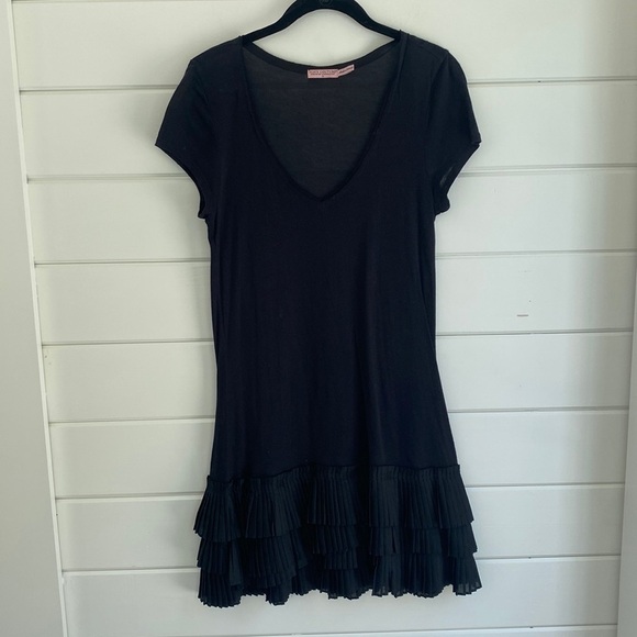 Juicy Couture Dresses & Skirts - Juicy Couture | Black Low Cut Short Sleeve Dress | Great Condition